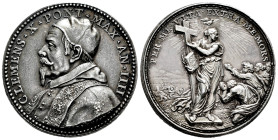 Vatican. Clemens X. Medal. 1673. (Miselli note a p. 47). Anv.: CLEMENS X PONT MAX AN IIII. Rev.: PER ME VITA EXTRA MEMORS. Ag. 23,74 g. Posthumous str...