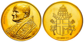 Vatican. Joannes Paulus II. Medal. 1979. Rome. Anv.: Left bust. Rev.: Papal Coat of Arms. Ag. 7,53 g. Gold plated (.999). 25 mm. PROOF. Est...50,00. ...