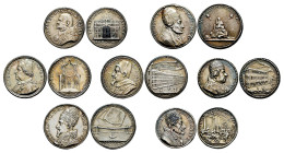 Vatican. Collection of 7 Vatican medals, Innocent VII, Innocent XII, Paul V, Alexander VII (2), Clement XI (2). All posthumous mintages. TO EXAMINE. C...