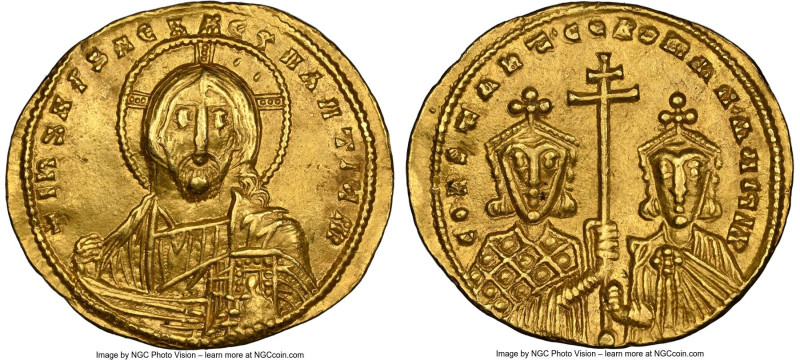 Constantine VII Porphyrogenitus and Romanus II (AD 945-963). AV solidus (21mm, 4...