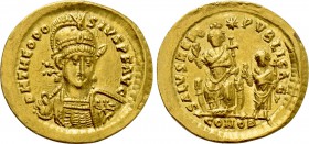 THEODOSIUS II (402-450). GOLD Solidus. Constantinople. Consular issue.