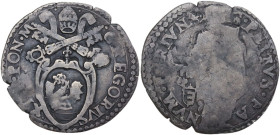 Fano. Gregorio XIII (1572-1585), Ugo Boncompagni. Giulio. CNI -; M. 391; Berm. 1266/1267. AG. 2.69 g. 26.50 mm. RR. qBB/MB.