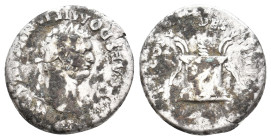DOMITIAN, 81-96 AD. AR, Denarius. Rome. 3.20 g. 17.55 mm.