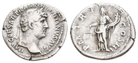 HADRIAN, 117-138 AD. AR, Denarius. Rome. 3.30 g. 19.40 mm.
