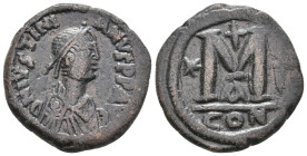 JUSTINIAN I, 527-565 AD. AE, Follis. Constantinople. 17.11 g. 30.85 mm.