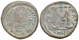 JUSTINIAN I, 527-565 AD. AE, Follis.Theoupolis. 17.94 g. 33.60 mm.