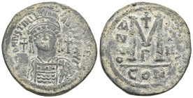 JUSTINIAN I, 527-565 AD. AE, Follis. Constantinople. 23.60 g. 39.20 mm.