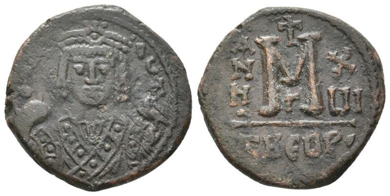 MAURICE TIBERIUS, 582-602 AD. AE, Follis, Theoupolis (Antioch). 10.90 g. 27 mm.