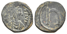 PHOCAS, 602-610 AD. AE, Pentanummium. Constantinople. 2.60 g. 18.75 mm.