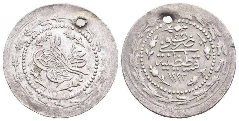 MAHMUD II, 1833-1839 AD / 1223 AH. AR, 1½ Piastre. Kostantiniyye. 2.94 g. 28.10 ...