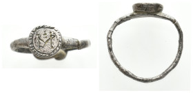 ANCIENT BYZANTINE SILVER RING (4TH-15TH CENTURY AD.)
Condition : See picture. No return.
Weight : 2.67 g
Diameter: