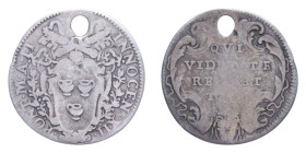 ROMA INNOCENZO XII (1691-1700) GIULIO AG. 2,53 GR. MIR. 2152/1 R MB+ (FORATA)