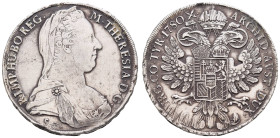 bis 1799 Habsburg
Maria Theresia, 1740-1780 Taler 1780 (1817-1833) Venedig Av.: Büste im Witwenschleier nach rechts, am Ärmelabschnitt S· F·, Rv.: be...