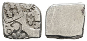 Indien - Maurya Dynastie
Bindurasa, ca. 298-272 v.u.Z. AR Karsapana ca. 298-272 v.u.Z. Pataliputra Av.: 5 Stempel, u.a. Sonne und Baum, Rv.: leer, mi...