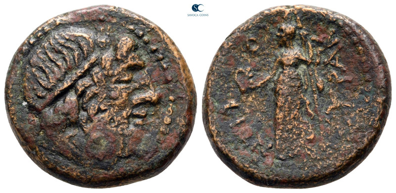 Sicily. Syracuse circa 200 BC. 
Bronze Æ

21 mm, 7,80 g



very fine