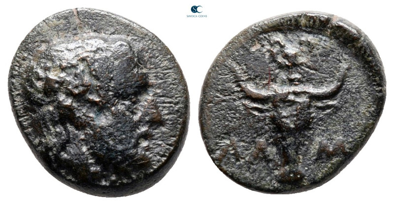 Troas. Lamponeia circa 400-300 BC. 
Bronze Æ

12 mm, 1,85 g



nearly ver...