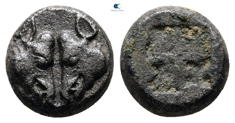 Lesbos. Uncertain mint circa 500-450 BC. 
BI 1/12 Stater

9 mm, 1,34 g


...