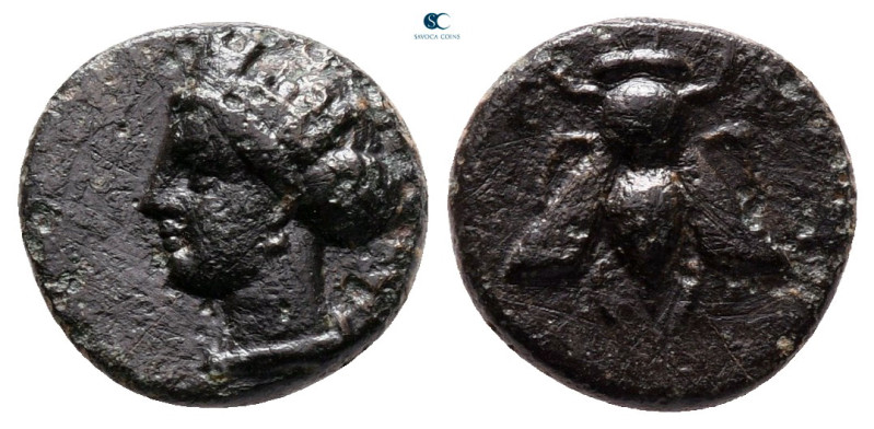 Ionia. Ephesos circa 375-325 BC. 
Bronze Æ

12 mm, 1,36 g



very fine