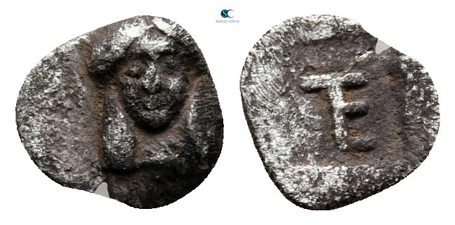 Ionia. Kolophon circa 500-450 BC. 
Tetartemorion AR

7 mm, 0,17 g



very...