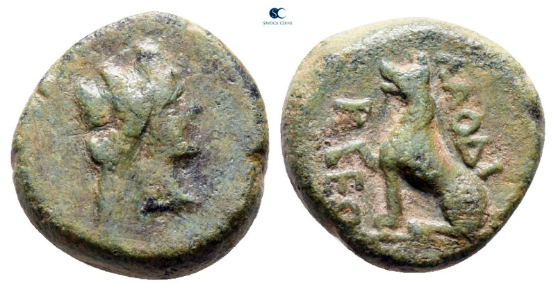 Phrygia. Laodikeia ad Lycum circa 200-0 BC. 
Bronze Æ

12 mm, 2,19 g



v...