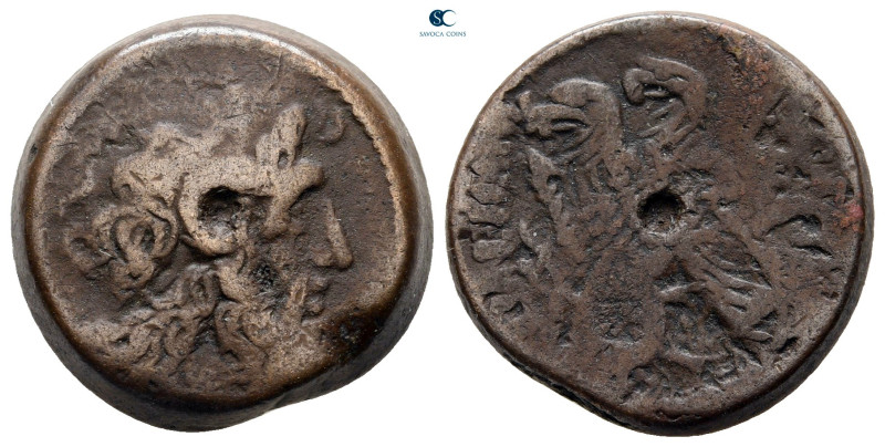 Ptolemaic Kingdom of Egypt. Ptolemy III Euergetes 246-221 BC. 
Bronze Æ

19 m...