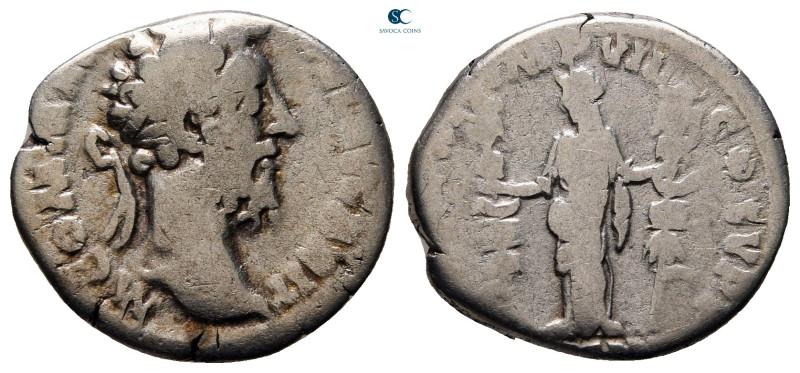 Commodus AD 180-192. Rome
Denarius AR

17 mm, 2,98 g



nearly very fine