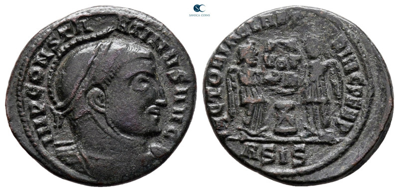 Constantine I the Great AD 306-337. Siscia
Follis Æ

18 mm, 2,71 g



ver...