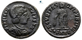 Helena. Augusta AD 324-3230. Heraclea. Follis Æ