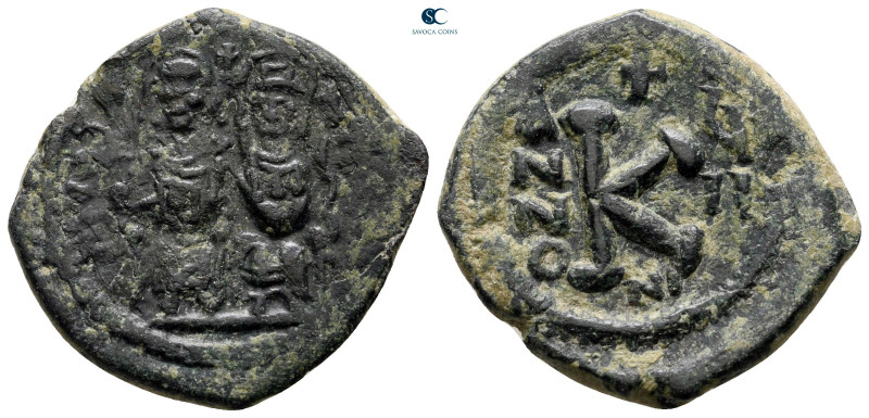 Justin II and Sophia AD 565-578. Nikomedia
Half Follis or 20 Nummi Æ

26 mm, ...