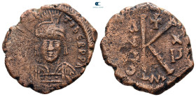 Maurice Tiberius AD 582-602. Nikomedia. Half Follis or 20 Nummi Æ