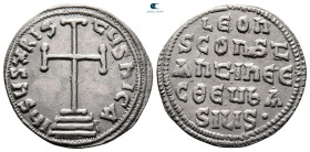 Leo IV AD 780-787. Constantinople. Miliaresion AR