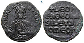 Leo VI the Wise AD 886-912. Constantinople. Follis Æ