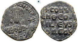 Constantine VII, Porphyrogenitus AD 913-959. Constantinople. Follis Æ