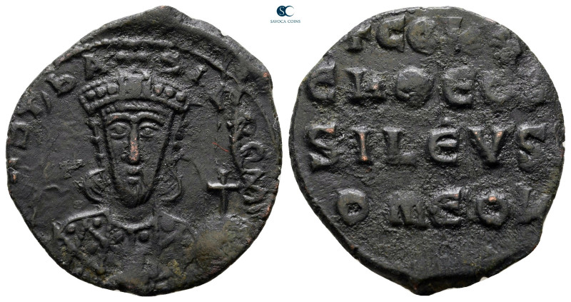 Constantine VII, Porphyrogenitus AD 913-959. Constantinople
Follis Æ

24 mm, ...