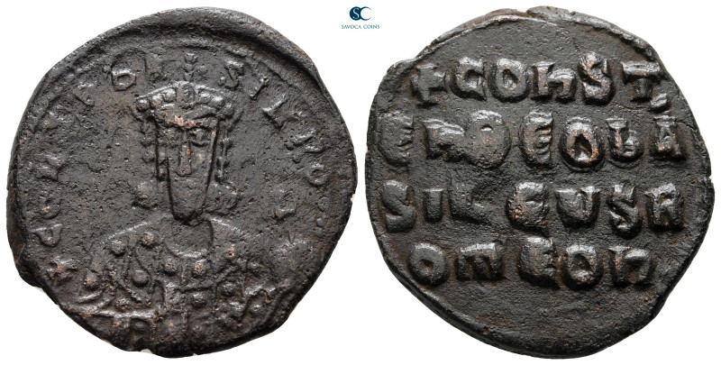 Constantine VII, Porphyrogenitus AD 913-959. Constantinople
Follis Æ

28 mm, ...