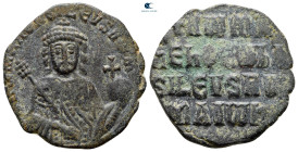 Romanus I Lecapenus AD 920-944. Constantinople. Follis Æ