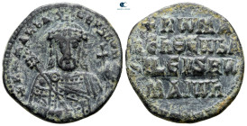 Romanus I Lecapenus AD 920-944. Constantinople. Follis Æ