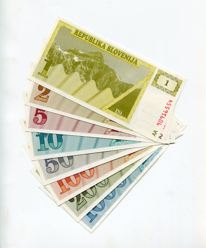 Slovenia Lot of 8 Banknotes 1990 - 1992
P# 1 - 7, 9, 1 - 2 - 5 - 10 - 50 - 100 ...