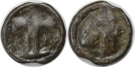 Keltische Münzen, GALLIA. CARNUTES. Potin ca. 2. Jahrhundert v. Chr., 3.26 g. 17.7 mm. Castelin, S.45 №266. Schön-sehr schön