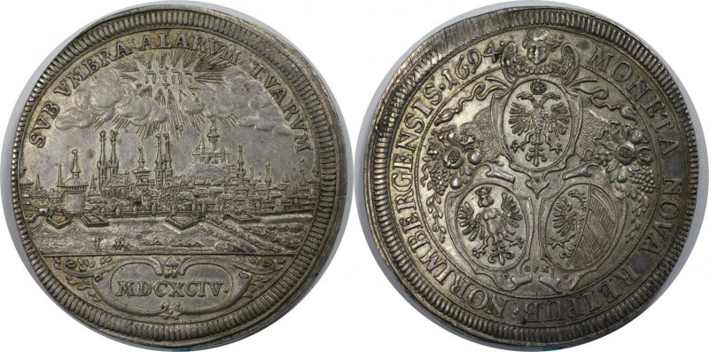 Altdeutsche Münzen und Medaillen, NÜRNBERG, STADT. Taler 1694, Stadtansicht. Sil...