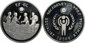 Weltmünzen und Medaillen, Äthiopien / Ethiopia. Internationales Jahr des Kindes. 20 Birr 1972 (1980), Silber. 0.69 OZ. KM 54. Polierte Platte