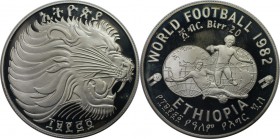Weltmünzen und Medaillen, Äthiopien / Ethiopia. "1982 Weltmeisterschaft". 20 Birr 1974 (1982), Silber. 0.69 OZ. KM 65. Polierte Platte