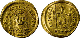 BYZANTINE EMPIRE: Justin II, 565-578, AV light weight solidus (= 22 siliquae) (4.07g), Constantinople, S-351, helmeted & cuirassed bust, beardless, ho...