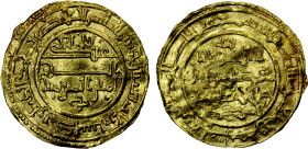 TAIFAS AFTER THE ALMORAVIDS: Anonymous, 1167, AV dinar (4.06g), Makka, AH563, A-4201M, in the style of the Almoravid dinars, citing abd Allah amir al-...