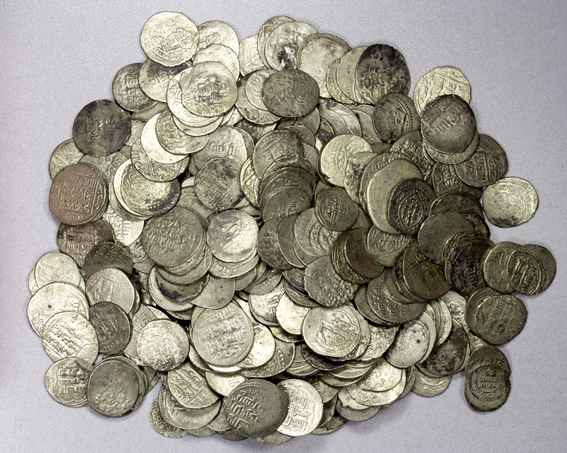 MEDIEVAL ISLAMIC: LOT of about 355 small silver coins, mixture of Ilkhan, probab...