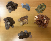 WORLDWIDE: LOT of 551 coins, including Australia halfpennies (225 pcs: 1943m [190], 1943I [27], 1953 [1], 1961m [2], and 1961p [5]), 1968 Ireland penn...