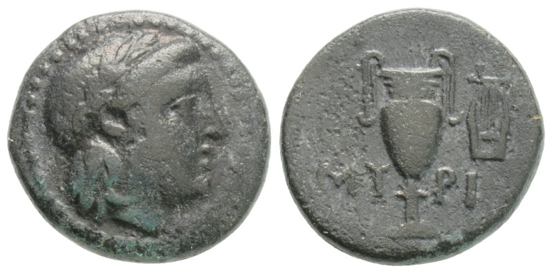 AEOLIS. Myrina. Ae (2nd-1st centuries BC).
Obv: Laureate head of Apollo right.
R...
