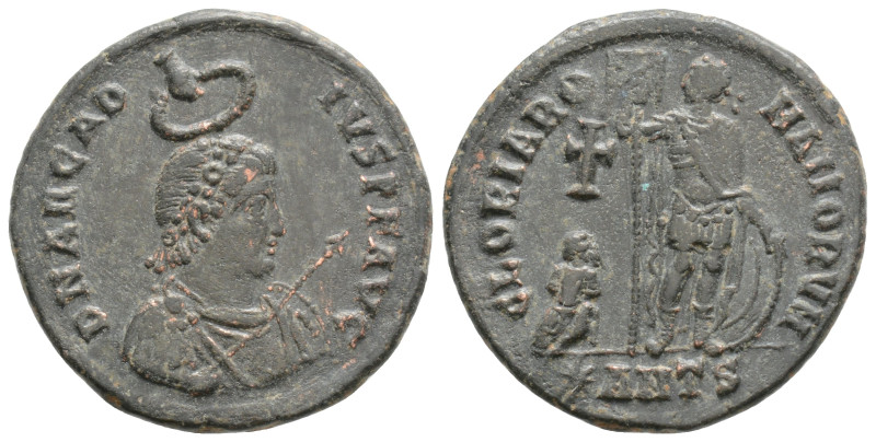 ARCADIUS ( 383-408 ). Antioch. Ae.
Obv: D N ARCADIVS P F AVG.
Rosette-diademed, ...