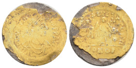 JUSTINIAN I (527-565). Fourrée Semissis. Imitating Constantinople. Obv: O N IVSTINIANVS P P AVG. Diademed, draped and cuirassed bust right. Rev: VICTO...