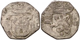 s/d (1567-1574). Felipe II. Segovia. . 1 cuartillo. (Cal. 853). 2,28 g. Granada bajo el león. Sin punto en acueducto de reverso. BC+.